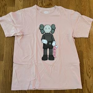KAWS x Uniqlo Short Sleeve Tee - Pink Size Large